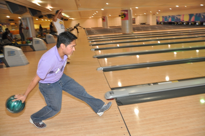 Finance House Bowling Event 03