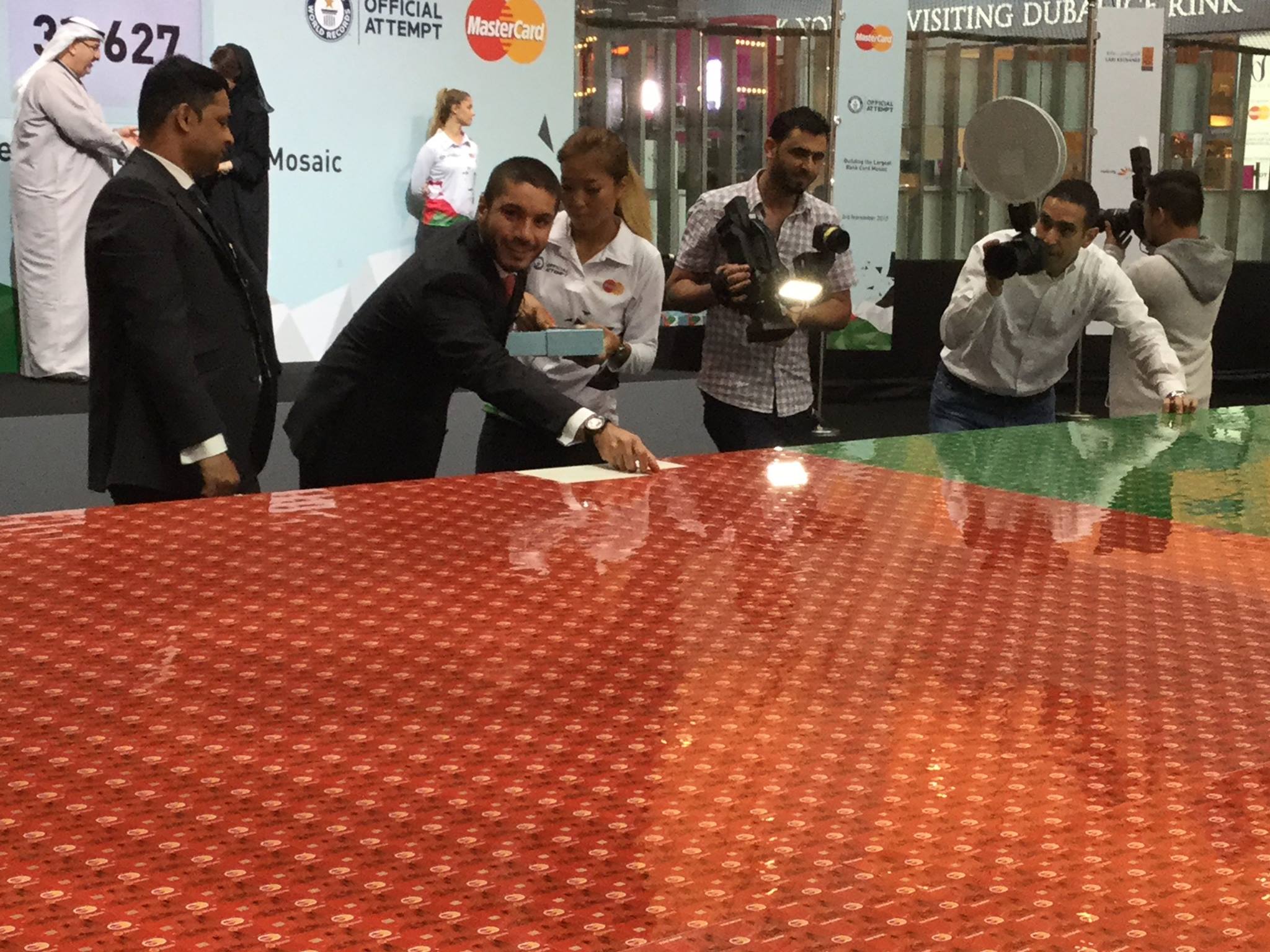 Setting a Gunniess World Record on UAE Flag Day_05